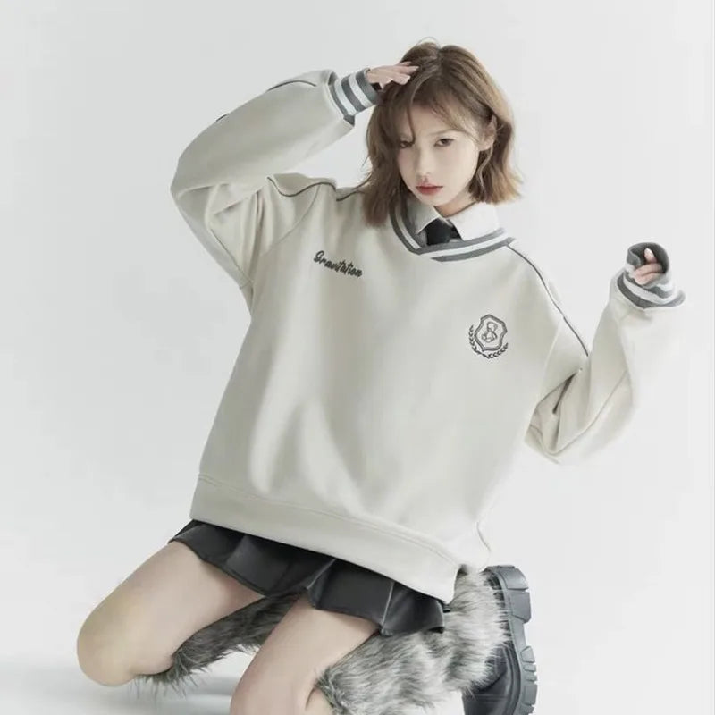 American Style Contrasting Color Retro V-Neck Sweatshirt