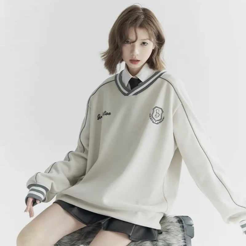 American Style Contrasting Color Retro V-Neck Sweatshirt