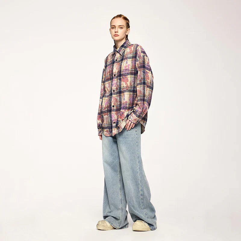 Model wearing the blue Loose Fit Cargo Jeans