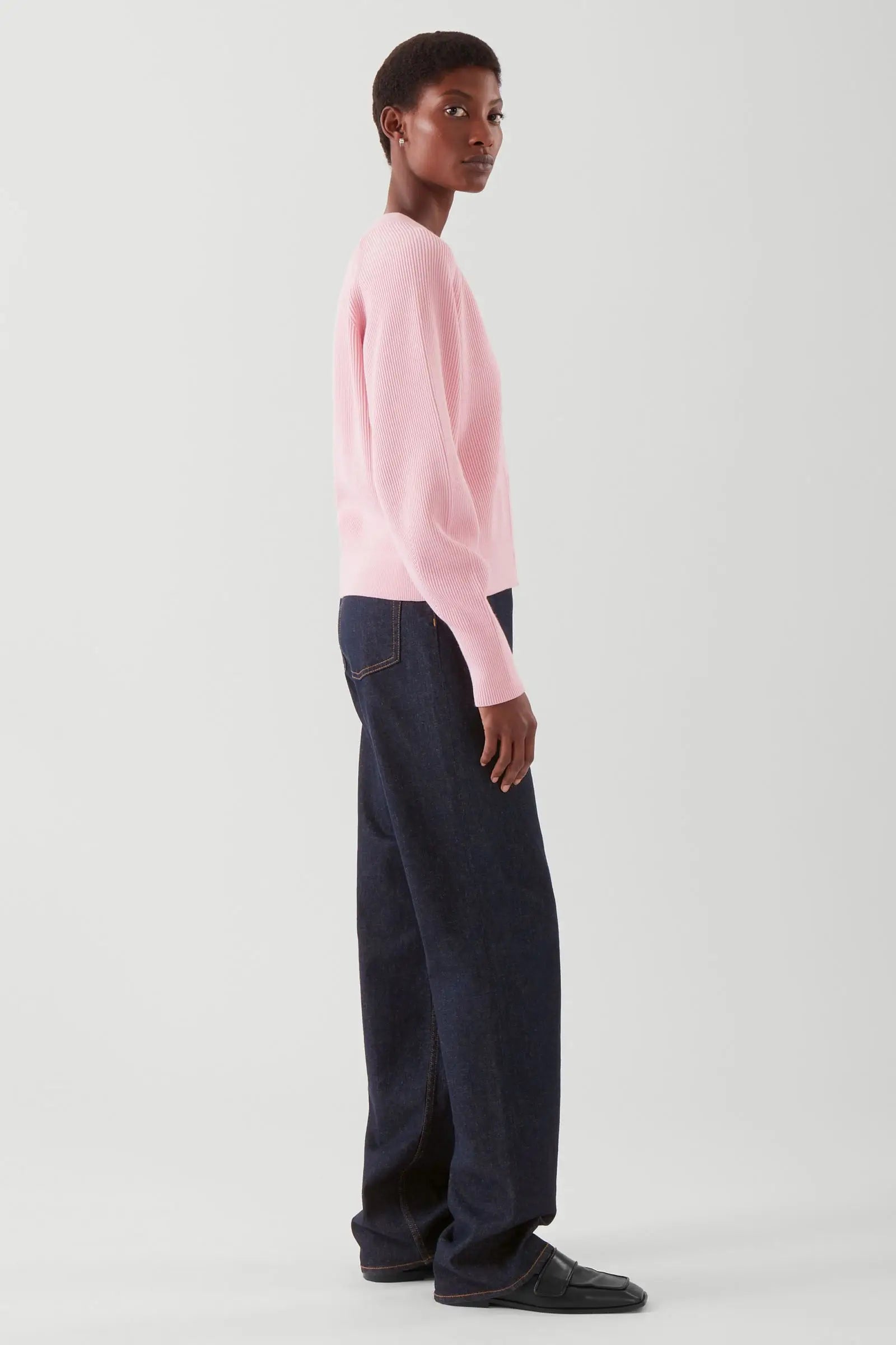 Ethereal Pink Autumn V-Neck Ribbed Cardigan