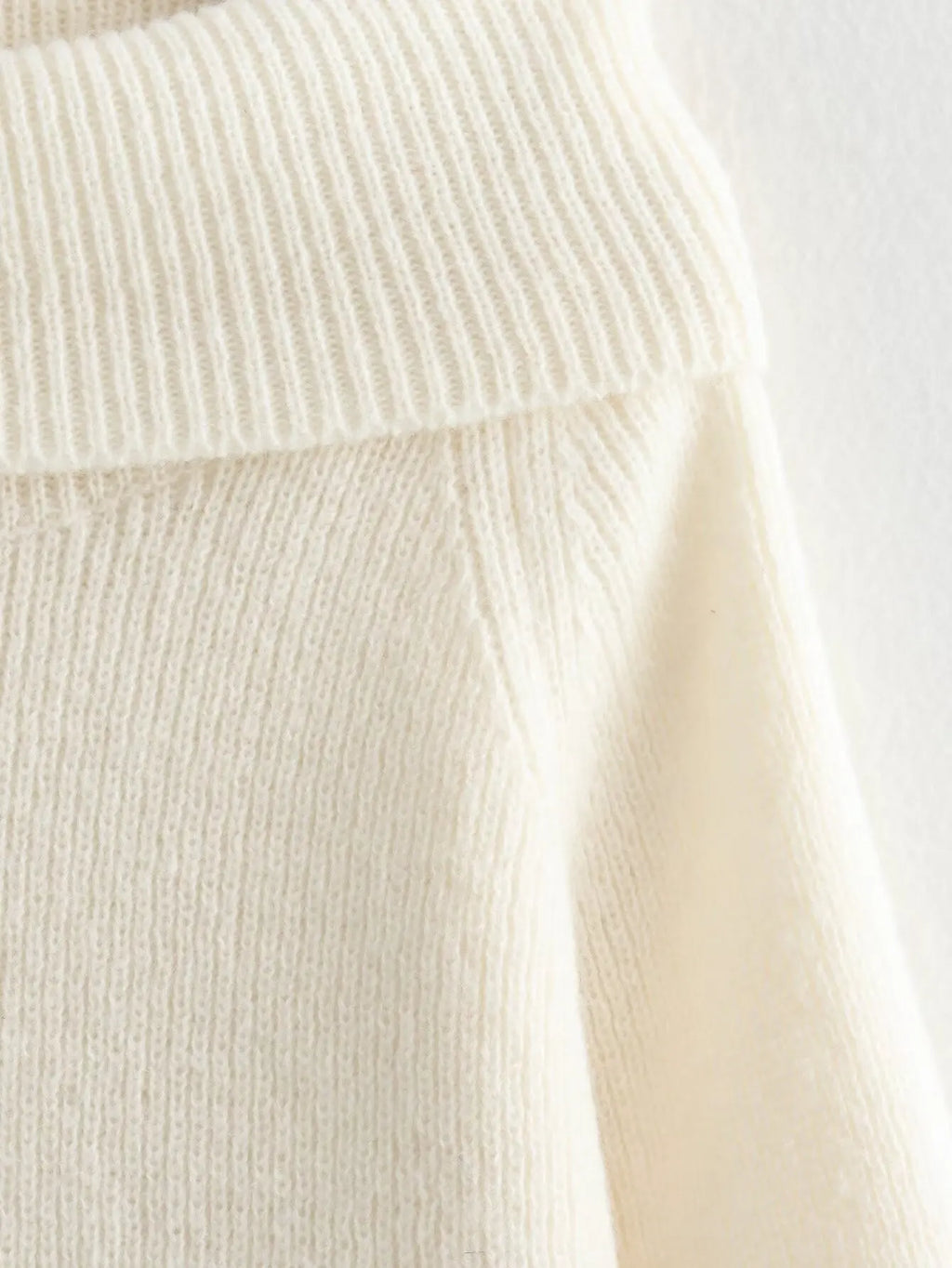 Off-Shoulder Chunky Knit Sweater