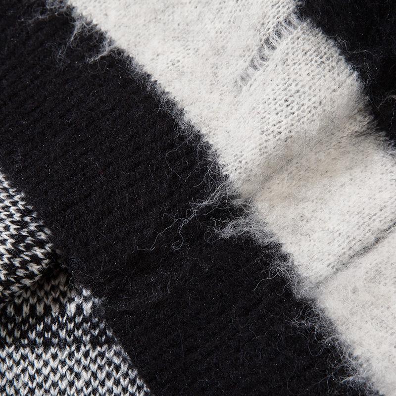 Bleeding Zebra Pattern Sweater